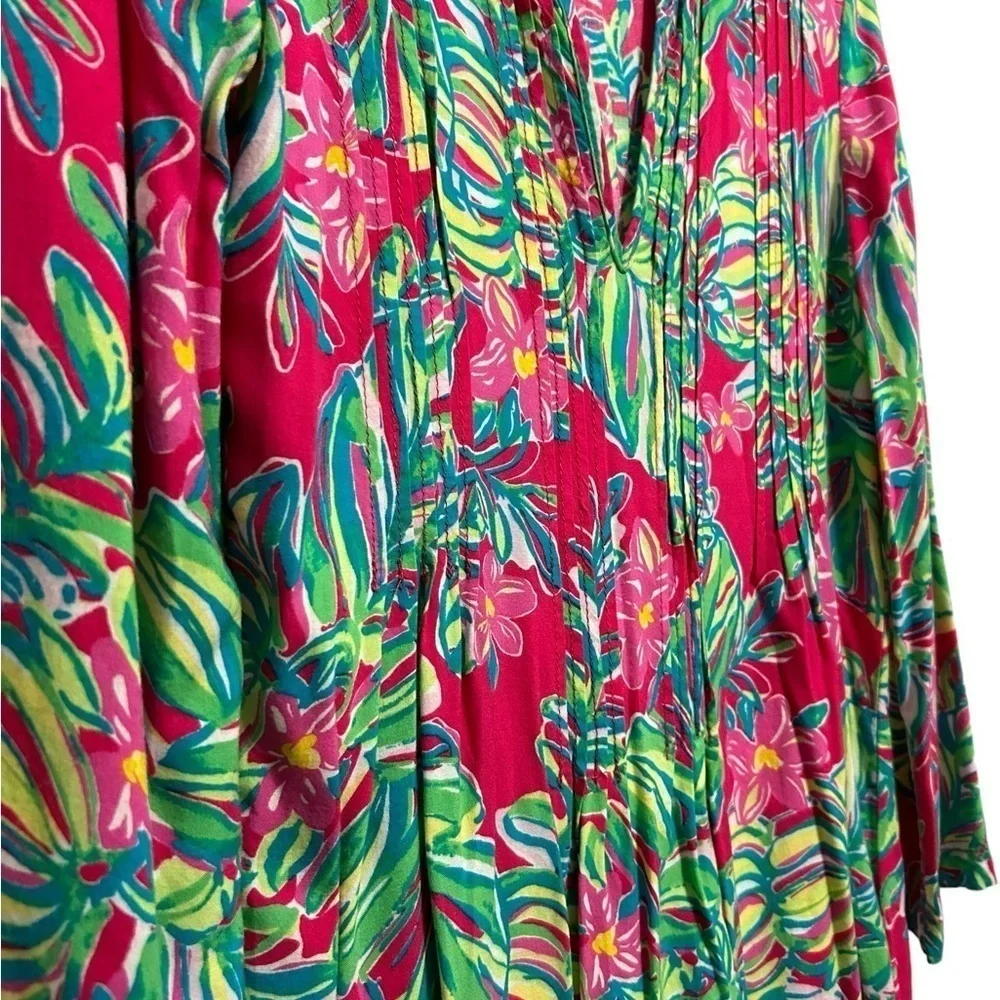 Lilly Pulitzer Sarasota Tunic Blouse Jungle Tumble Pomegranate print
size XS - Picture 4 of 8